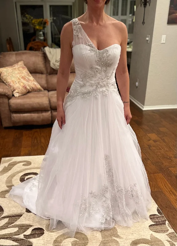 Oleg Cassini CKP421