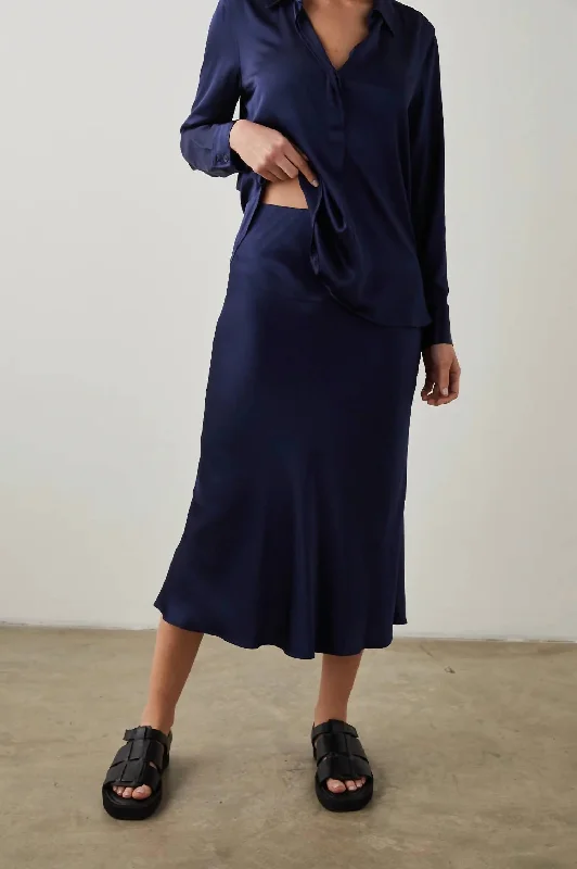 Anya Skirt In Navy